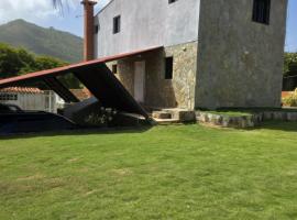 Casa tua, hotel em La Loma