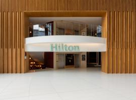 뿌뛰에 위치한 호텔 힐튼 파리 라 데팡스