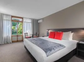 The Angus Hotel