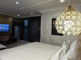 Tatafish Hotels Premium Rooms & Complimentary Meals