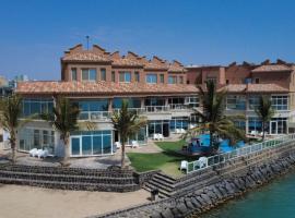 فلل كوڤا بيتش - للعائلات فقط, hotel Durrat Al-Aruszban