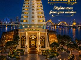 다낭에 위치한 호텔 MOONLIGHT Hotel & Spa- Best skyline view in Da Nang city center