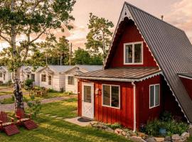 Jacobson's Cottages, hotel en East Glacier Park Village