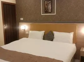 Hotel Tropical Inn near Downtown