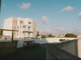 Hizkiyahu Rooms with bomb shelter inside the building