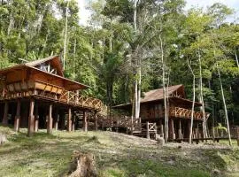 AKUA VILLAS Mentawai
