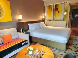 Lerfostaycation at Novotel Suites at Acqua