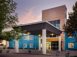 Prairie Crest Medicine Hat by IHG