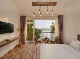 Romeo & Juliet's Hồ Tuyền Lâm Dalat