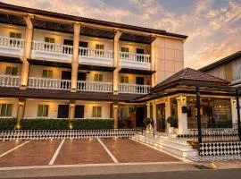 The Lion King Hotel by Thai Baan Ozone Udonthani