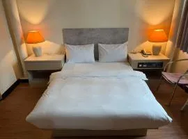 東城年代旅舍中山館