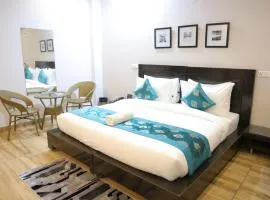 Hotel Pearl Pavallion - Medicity Gurugram, Near Medanta Hospital