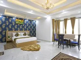 Hotel Decent Premier Suites Near Delhi Aerocity