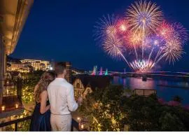 Noska Hotel Sunset Town Sea View & Fireworks