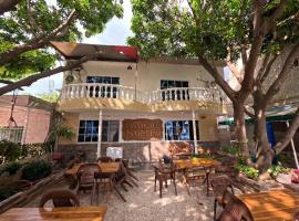 Casa Hotel Isabella، فندق في سانتا مارتا