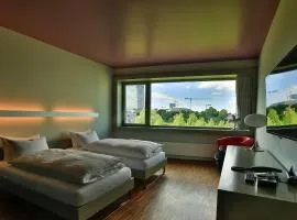 Dasbreitehotel am Rhein