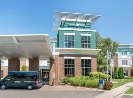 Cambria Hotel Traverse City