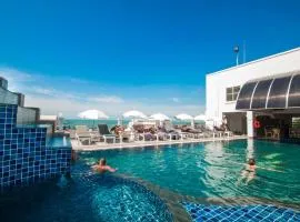 Flipper House Hotel - SHA Extra Plus, hotel en Pattaya centro