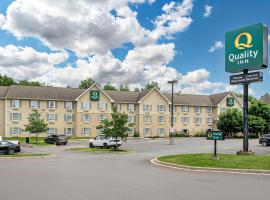 Quality Inn Airport, khách sạn ở Moncton