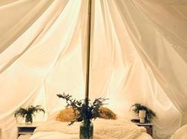 Muhu Leeni Glamping, hotel em Kuivastu