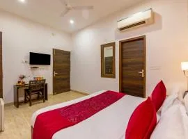 Hotel Serene Suites