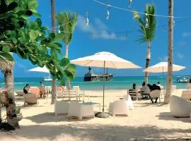 Punta Cana Garden Beach Residences Hotel I