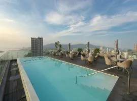 Wink Danang Riverside, Unscripted by Hyatt - 24 Hours stay