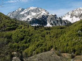Ursa Camp Mountain Glamping, hotel v destinácii Gornje Lipovo