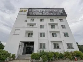 Daesan Daus Hotel