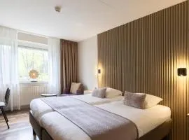 50|50 Hotel Belmont