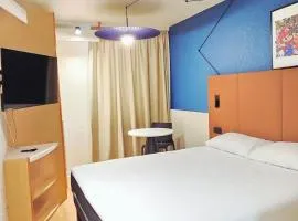 ibis Lyon Est Bron