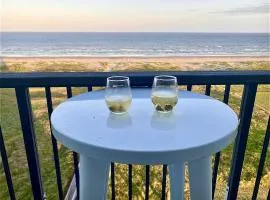 Beachfront 8th floor Studio - Stunning View