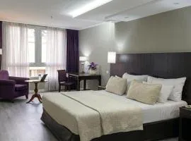 Howard Johnson Plaza by Wyndham Buenos Aires Florida Street