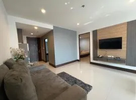 Crystal Suites Suvarnbhumi Airport