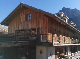 Ciasa Savoy, hotel v destinaci Vigo di Fassa