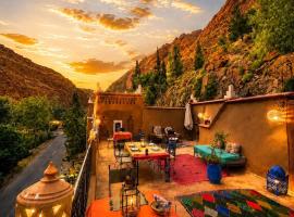 Auberge La Fibule Du Dades, hotel v mestu Aït Idaïr