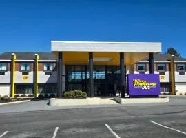 Dutch Wonderland Inn