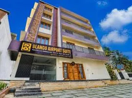 Blanco Airport Suite