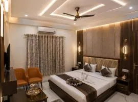 Hotel Abhinandan Palace Near Shree Ram Mandir