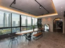 The Skyline Penthouse by AcoModo Costa del Este