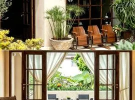 Moroccan Oasis Loft at Longkan Wharf with Garden Cafe - Walk to Erhai Lake 50 meters - Free Breakfast