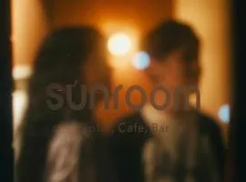 sunroom Hotel,Cafe,Bar