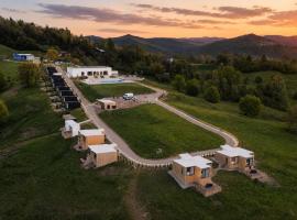 Moon Valley Comarnic, готель у місті Сіная