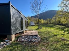 OffGrid Retreat Rtanj, hotel a Boljevac