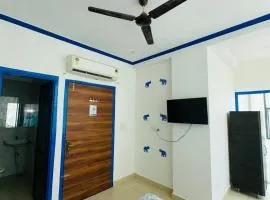Hotel Radha Ratan Inn