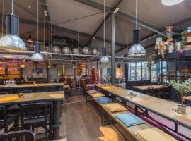 Leonardo Hotel Almere City Center, khách sạn ở Almere