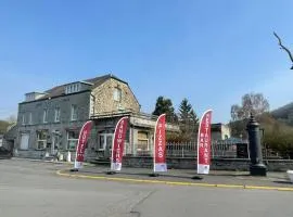 HOTEL L'AMERIVIERE***