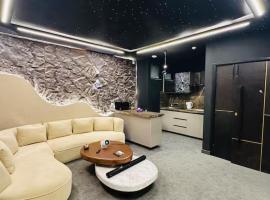 2 AC Apartment Near Everything Free Parking, hotell sihtkohas Lahore