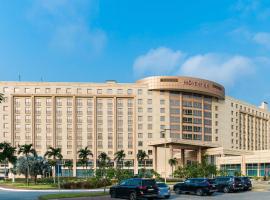 Accra में, होटल Mövenpick Ambassador Hotel Accra