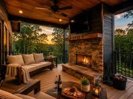 Hot Tub • Pizza Oven • Sleeps 12 • Game Room• Pets